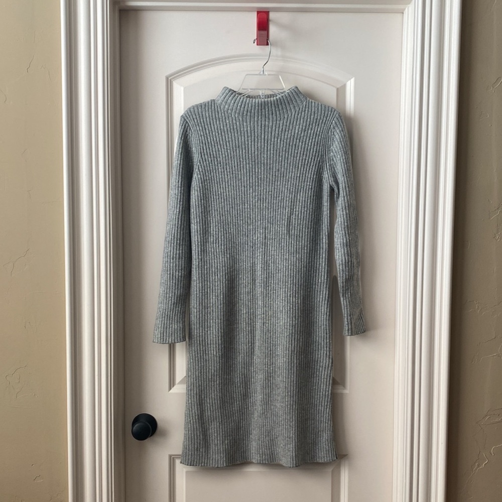 **NWT UNIQLO MIDDLE GAUGE KNIT RIBBED DRESS small